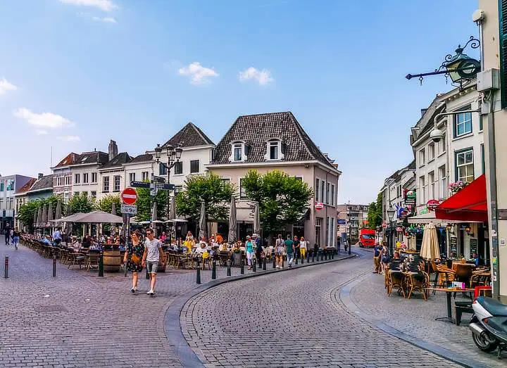 Thumbnail van artikel De Duurste Woonplaatsen van Brabant: Hier Betaal je de Hoogste Prijs