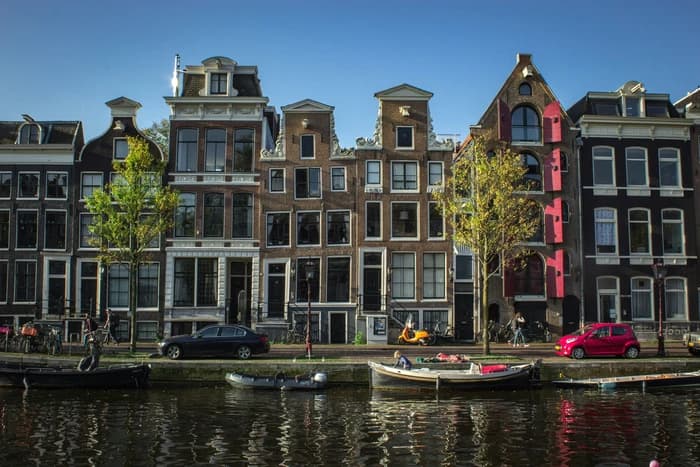 Thumbnail van artikel Huis kopen? Dit is hoeveel je moet overbieden